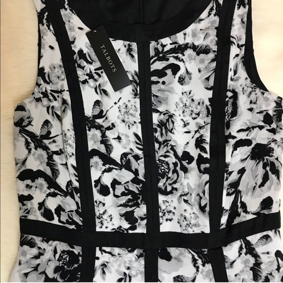 Woman’s dress - Picture 2 of 8